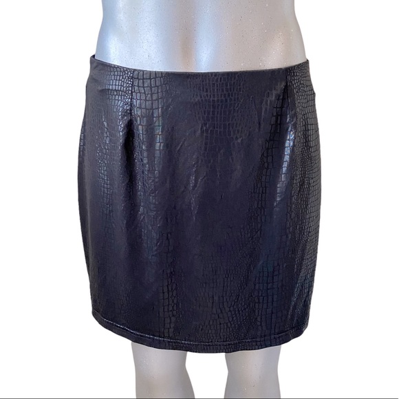 Y2K Skirt Snake Print Black Mini Casual Straight Pencil Cut Lightweight Shiny - Picture 1 of 7